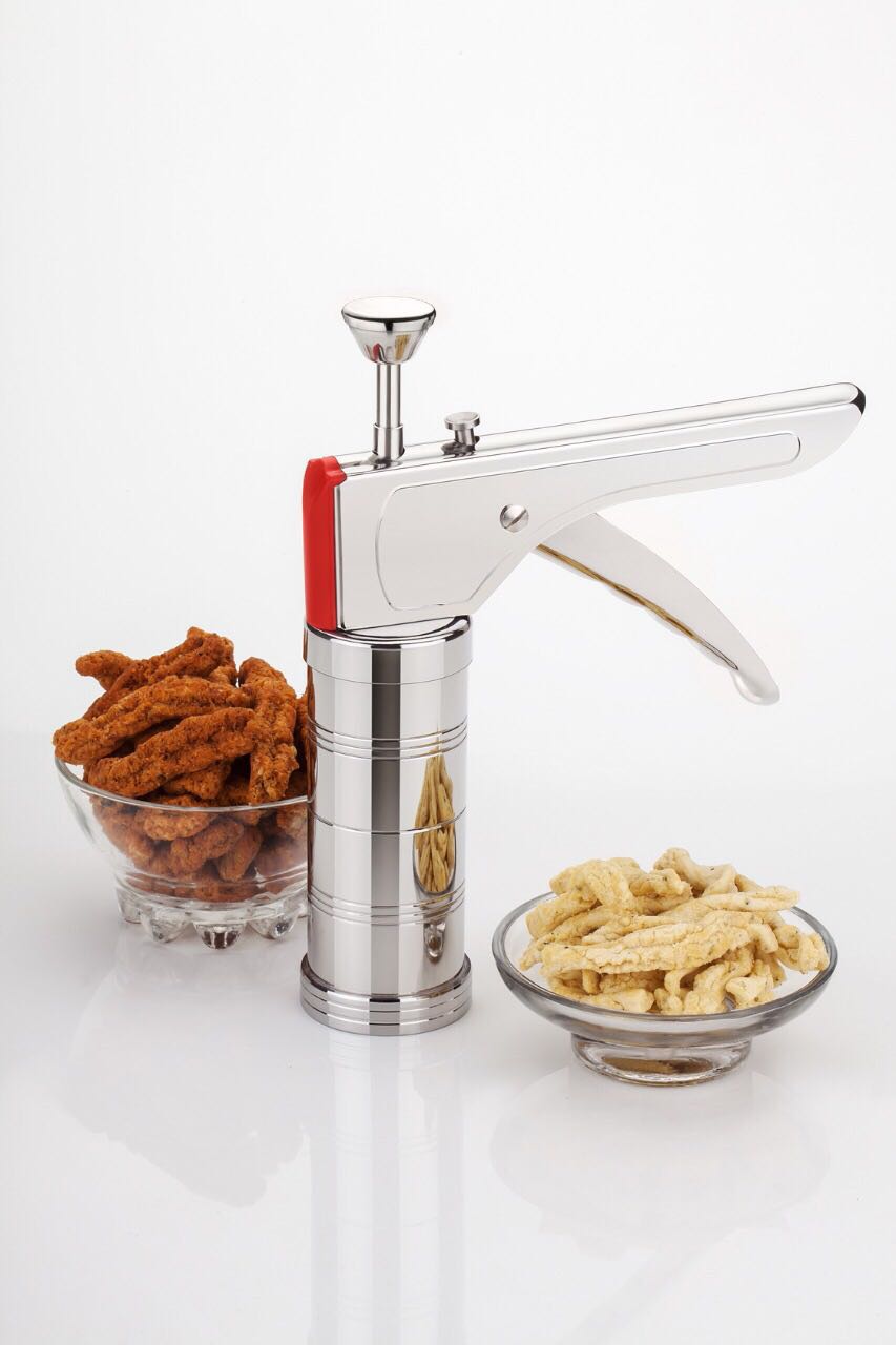 15 Pcs Snack Maker + Free 5 Pcs Sweet & Snack Cutters With Roller ( Kitchen Press )